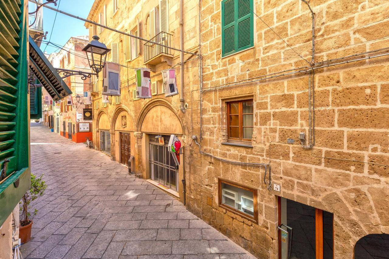 Nonno Efisio Apartment Old Town Альгеро Экстерьер фото