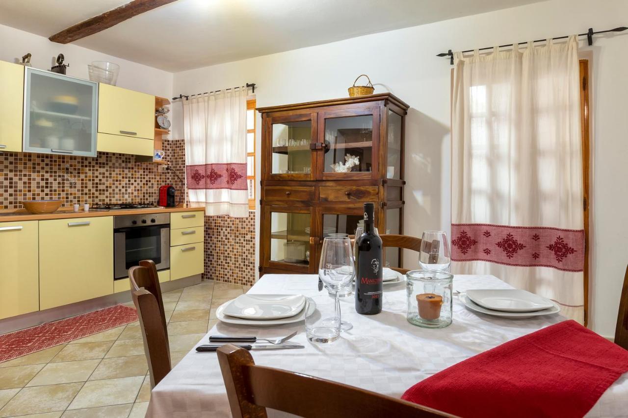 Nonno Efisio Apartment Old Town Альгеро Экстерьер фото